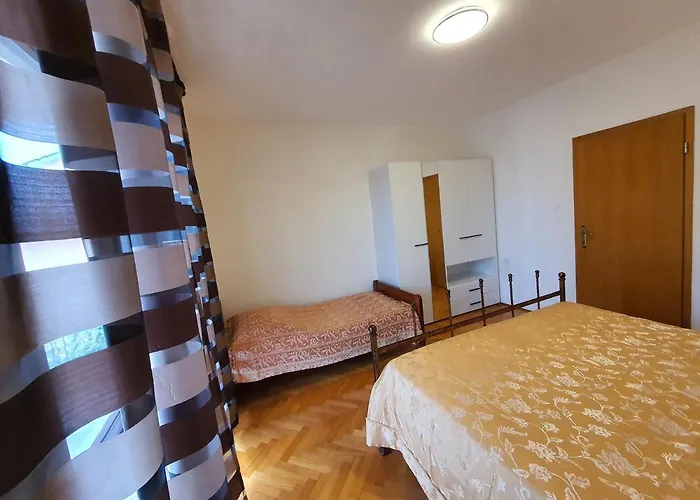 Apartments Luciana & Helena